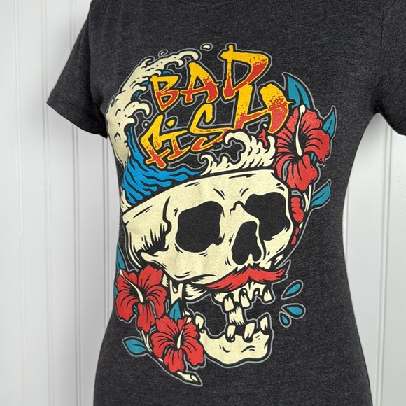 Dark Gray Badfish band T-shirt NWOT - Picture 4 of 11